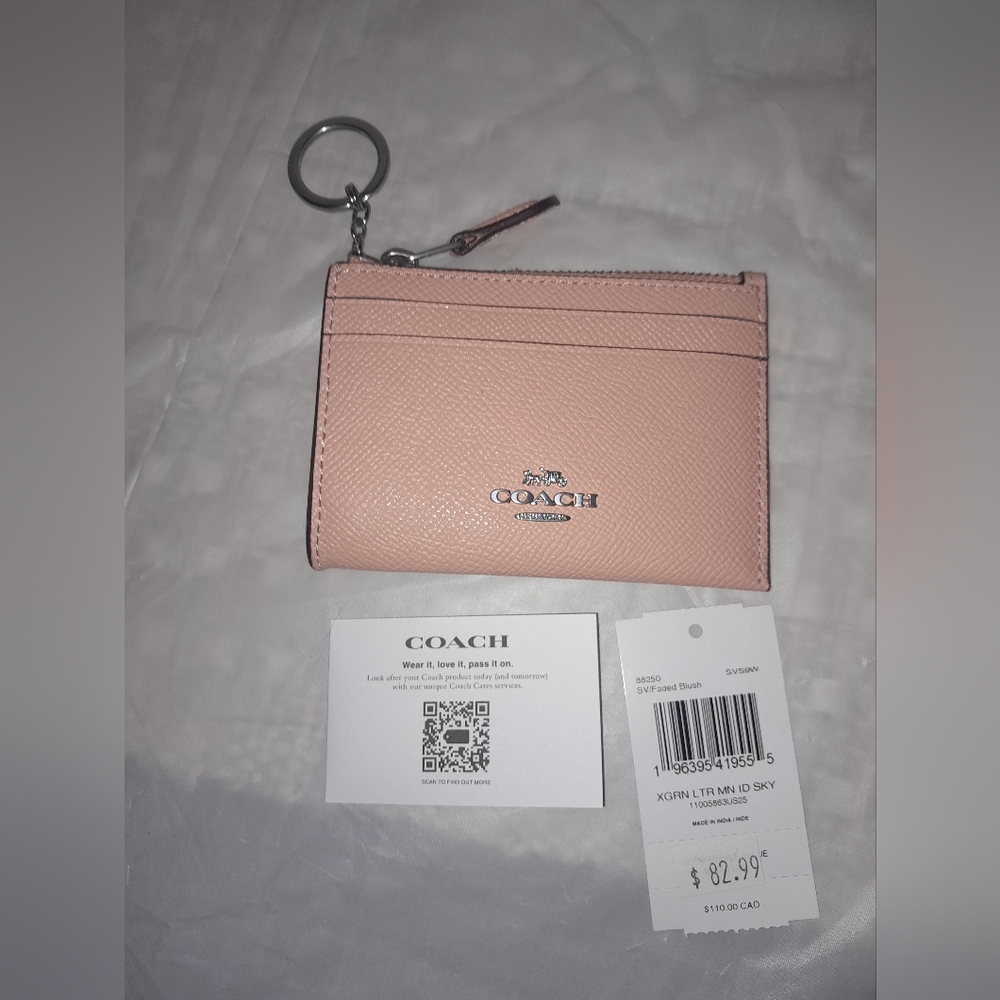 New Coach Leather Shinny ID Case/Keyring With Zipper Pouch In Faded Blush - Picture 6 of 8